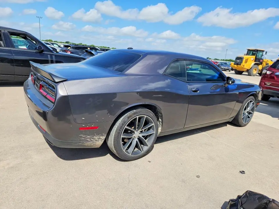 2017 DODGE CHALLENGER SXT  