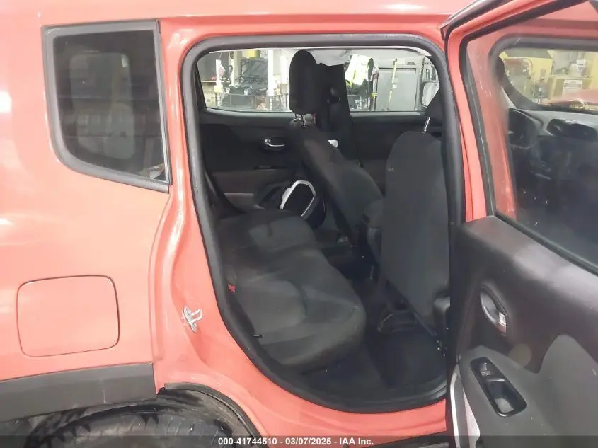 2019 JEEP RENEGADE SPORT 4X4
