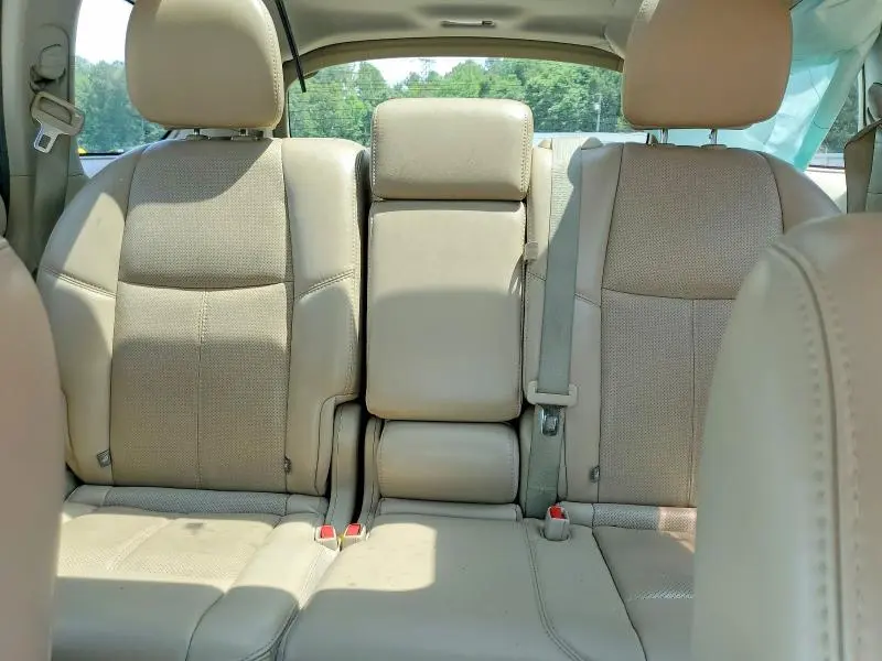 2017 NISSAN PATHFINDER PLATINUM  