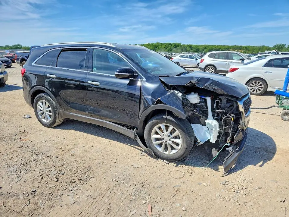 2018 KIA SORENTO LX  