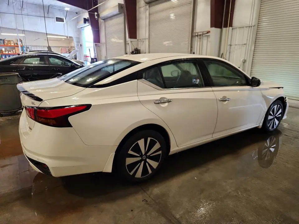 2019 NISSAN ALTIMA SL  
