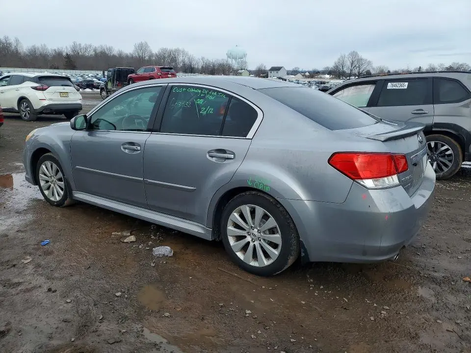 2010 SUBARU LEGACY 2.5I LIMITED  