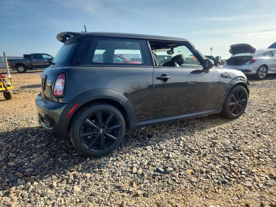 2012 MINI COOPER S  