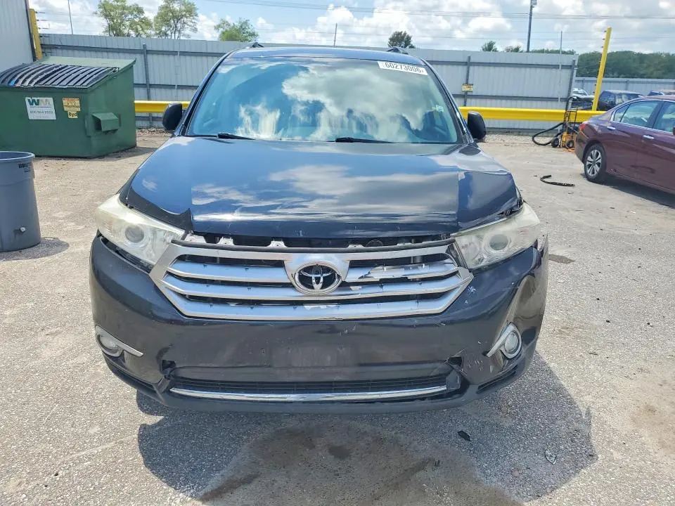2013 TOYOTA HIGHLANDER PLUS  