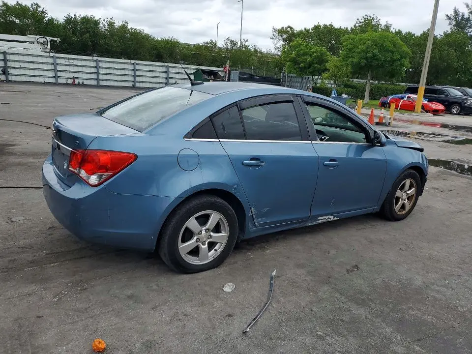 2012 CHEVROLET CRUZE LT  