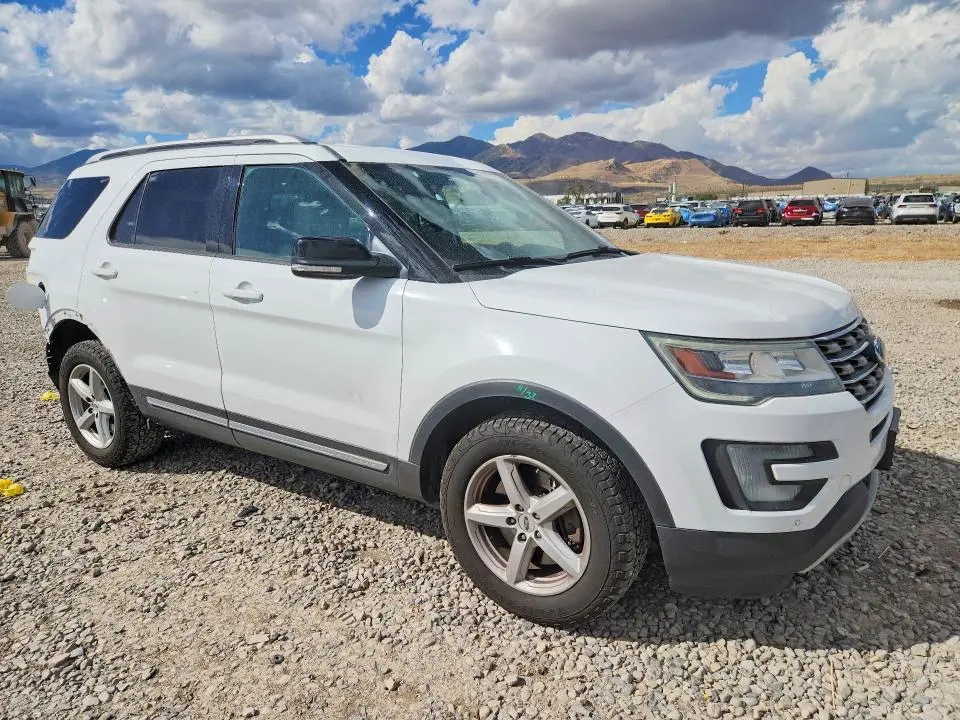 2016 FORD EXPLORER XLT  