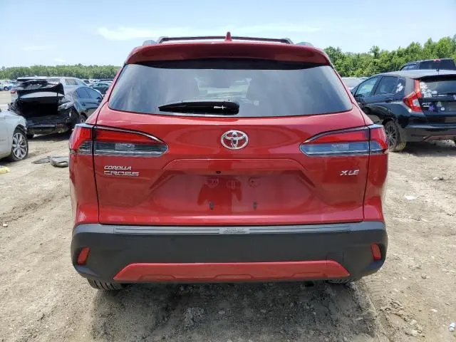 2024 TOYOTA COROLLA CROSS XLE  