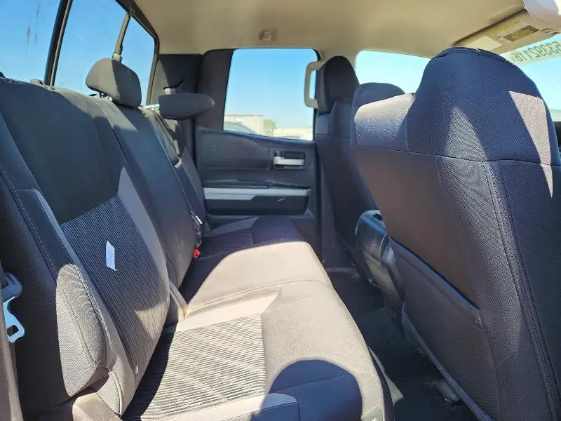 2017 TOYOTA TUNDRA SR5  