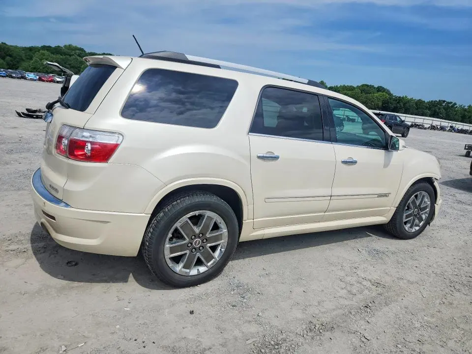 2011 GMC ACADIA DENALI  