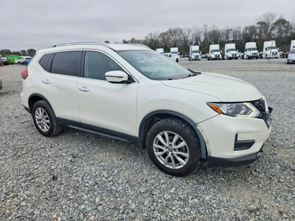 2020 NISSAN ROGUE SV  