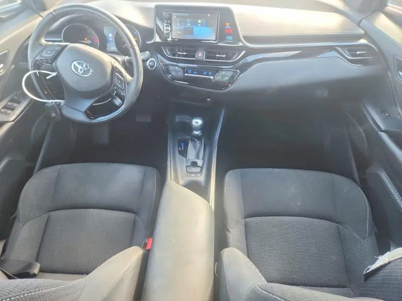 2018 TOYOTA C-HR XLE PREMIUM  