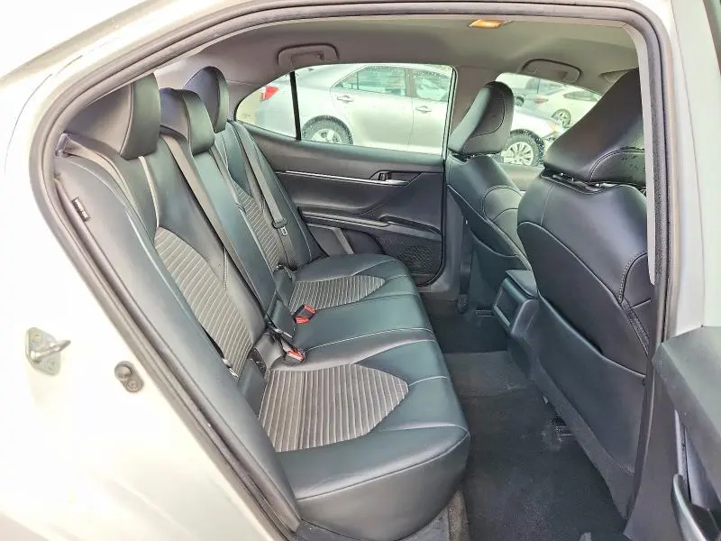 2020 TOYOTA CAMRY SE NIGHTSHADE  
