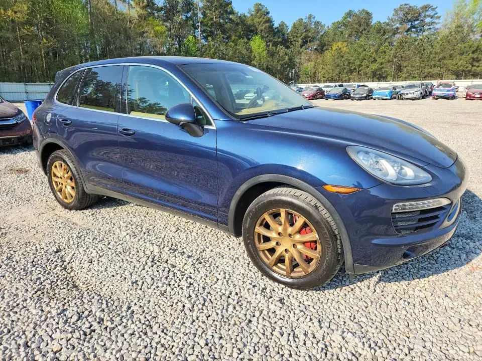 2011 PORSCHE CAYENNE   