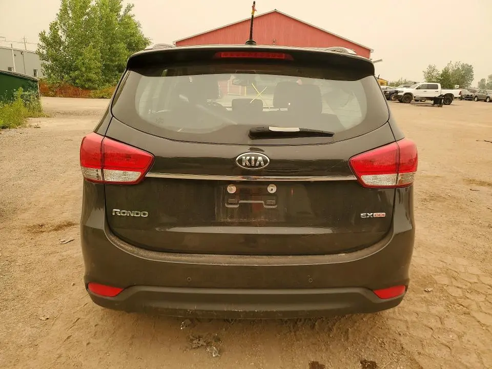 2015 KIA RONDO   