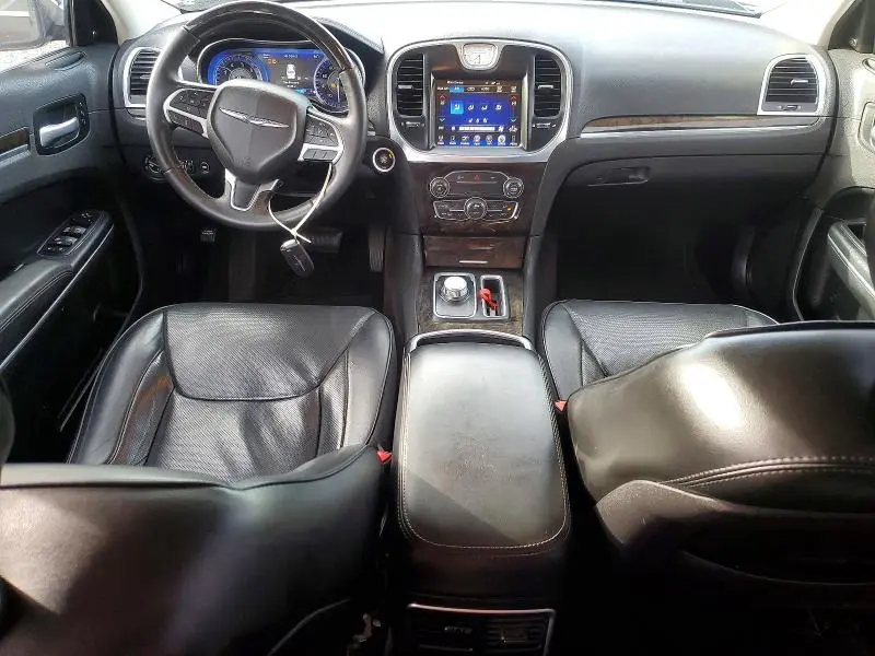 2016 CHRYSLER 300C   