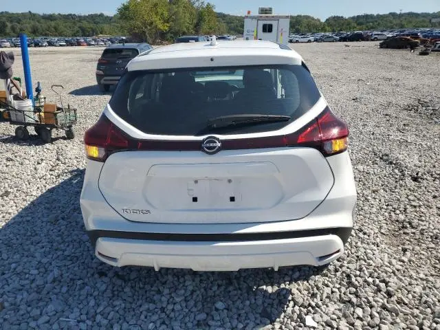 2024 NISSAN KICKS S  