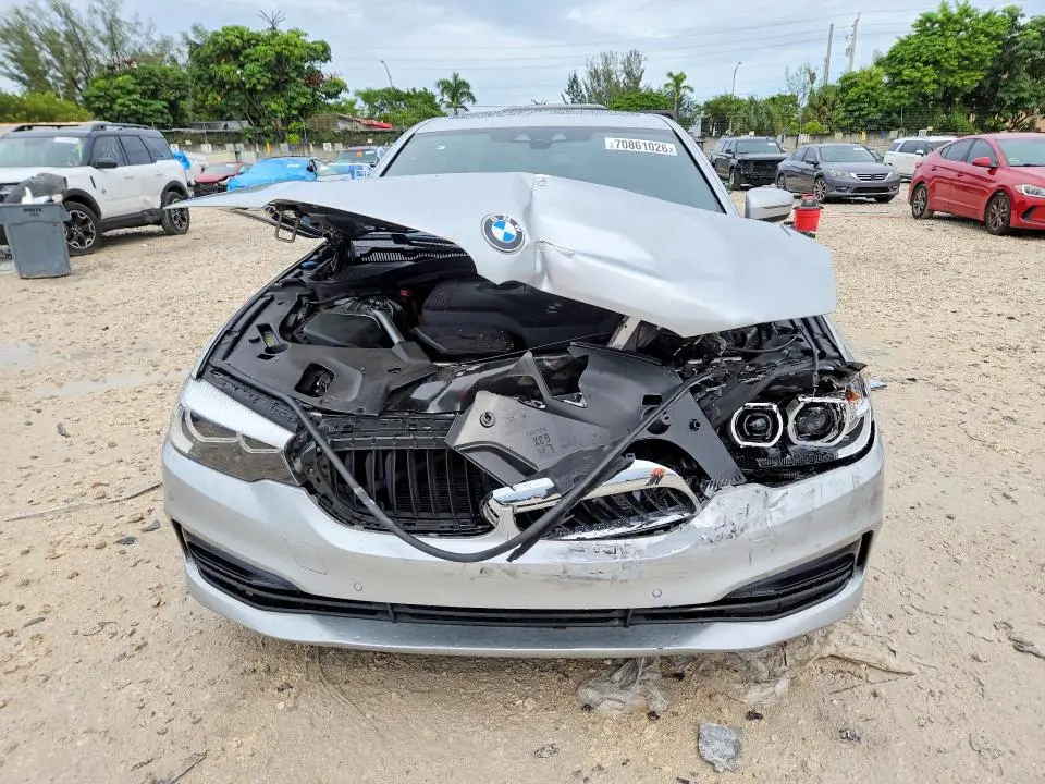 2020 BMW 530 I  