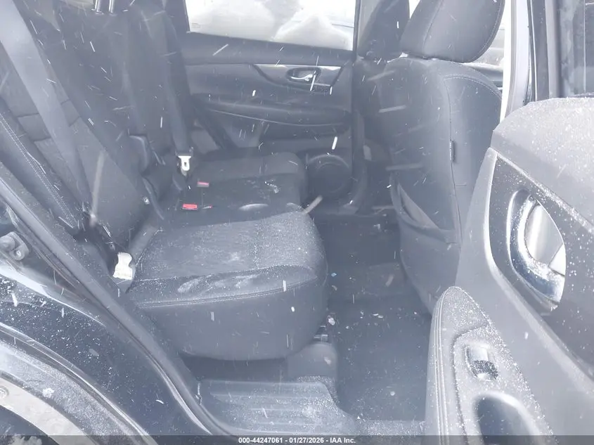 2017 NISSAN ROGUE SV