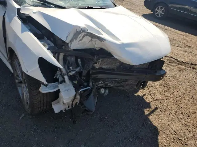 2016 VOLKSWAGEN PASSAT S