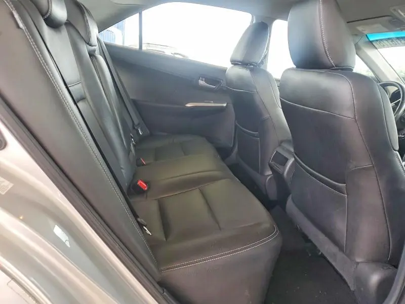 2014 TOYOTA CAMRY SE  