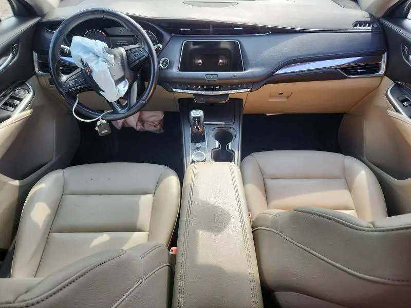2019 CADILLAC XT4 LUXURY  