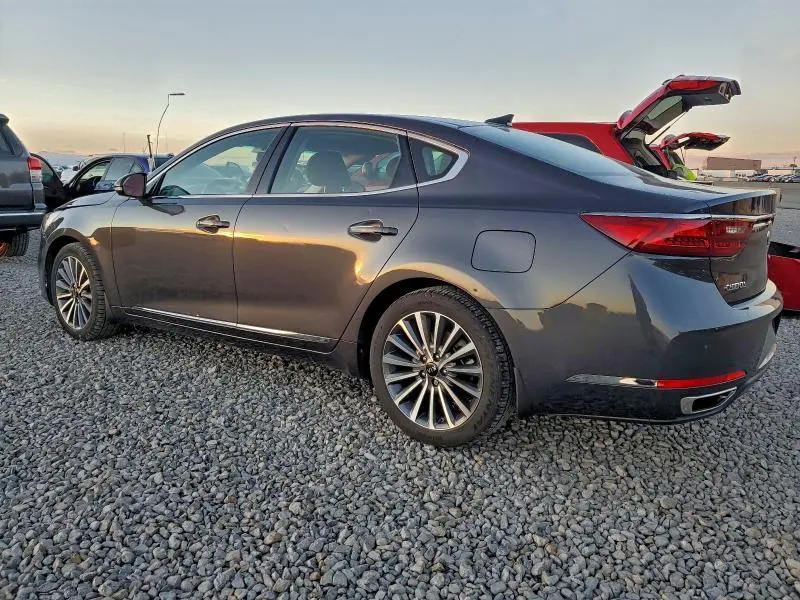 2018 KIA CADENZA LUXURY  