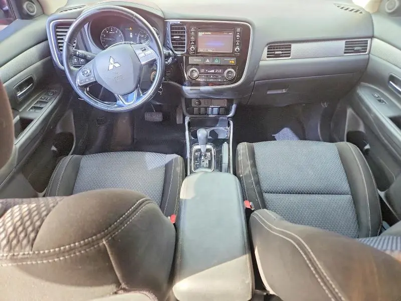 2017 MITSUBISHI OUTLANDER ES  