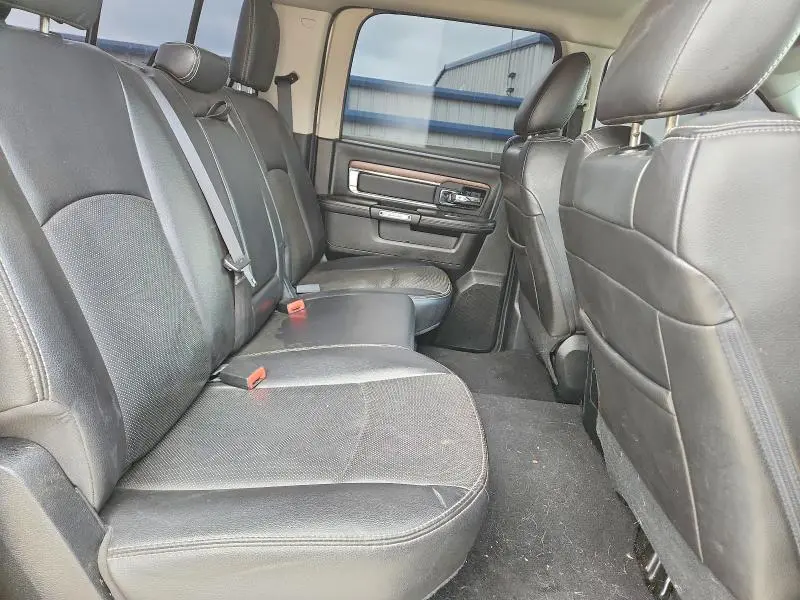 2016 RAM 1500 LARAMIE  