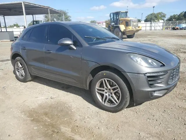 2017 PORSCHE MACAN