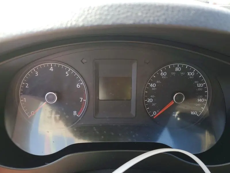 2011 VOLKSWAGEN JETTA   
