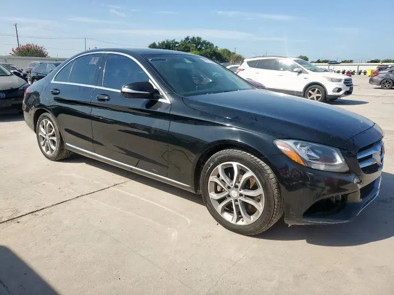 2015 MERCEDES-BENZ C 300