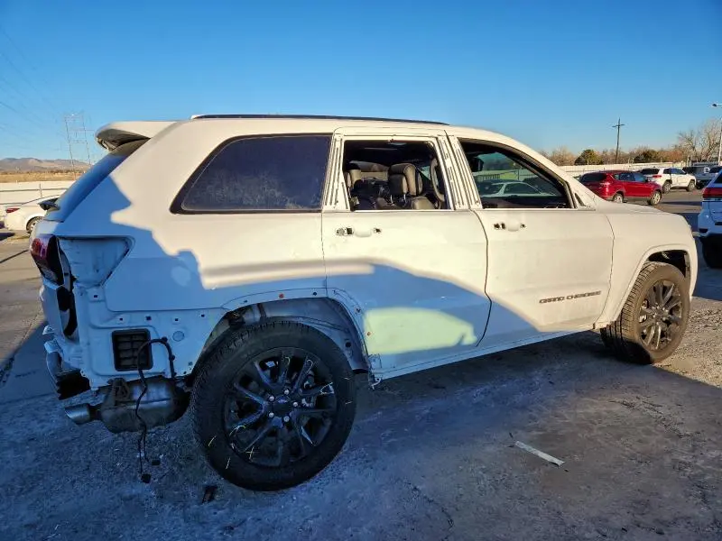 2020 JEEP GRAND CHEROKEE LAREDO  