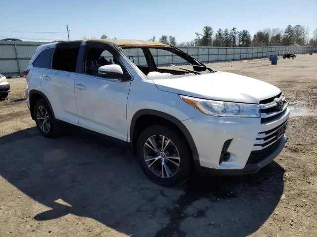 2019 TOYOTA HIGHLANDER LE  