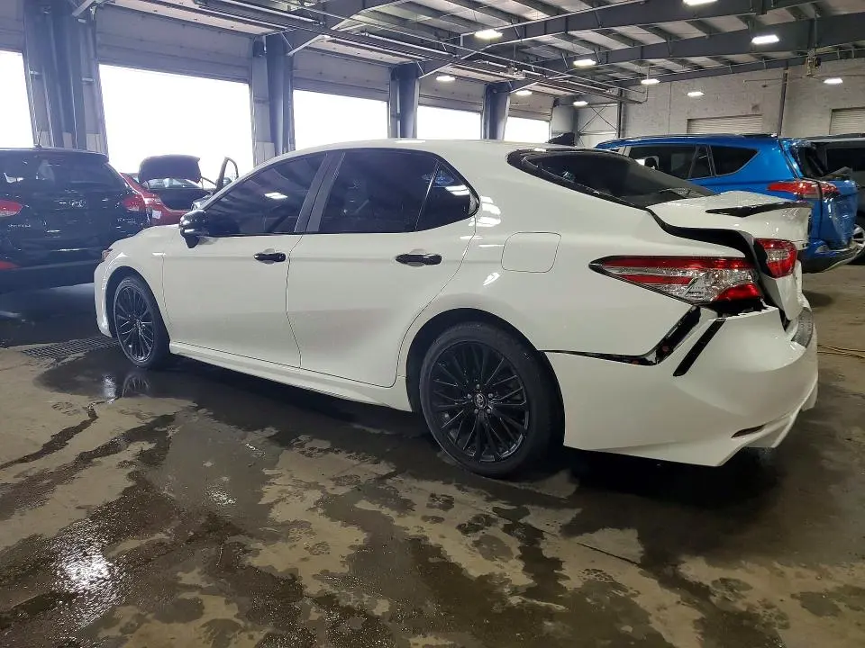 2020 TOYOTA CAMRY SE NIGHTSHADE  