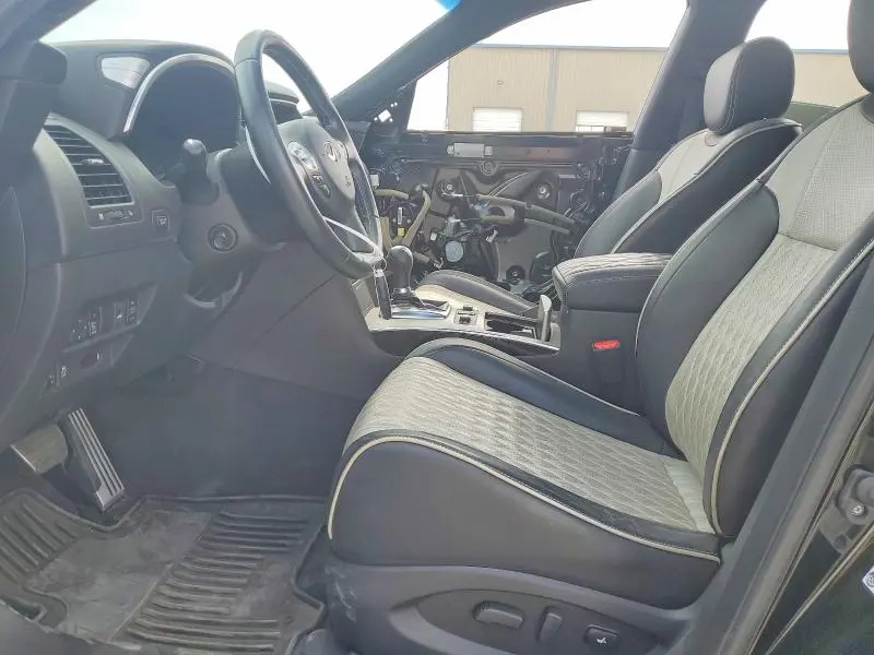 2017 INFINITI QX70 BASE  