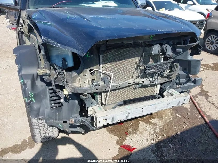 2016 TOYOTA TACOMA LIMITED