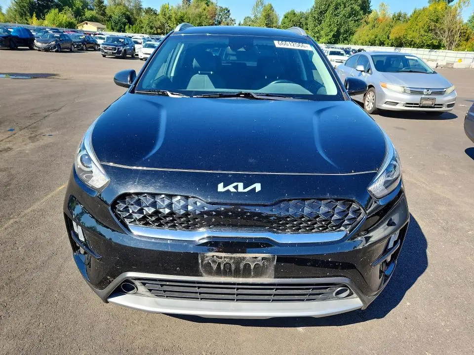 2022 KIA NIRO LXS  