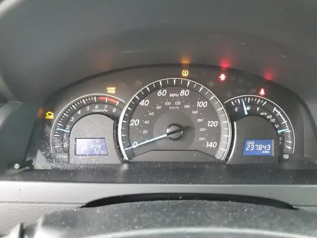 2012 TOYOTA CAMRY BASE  