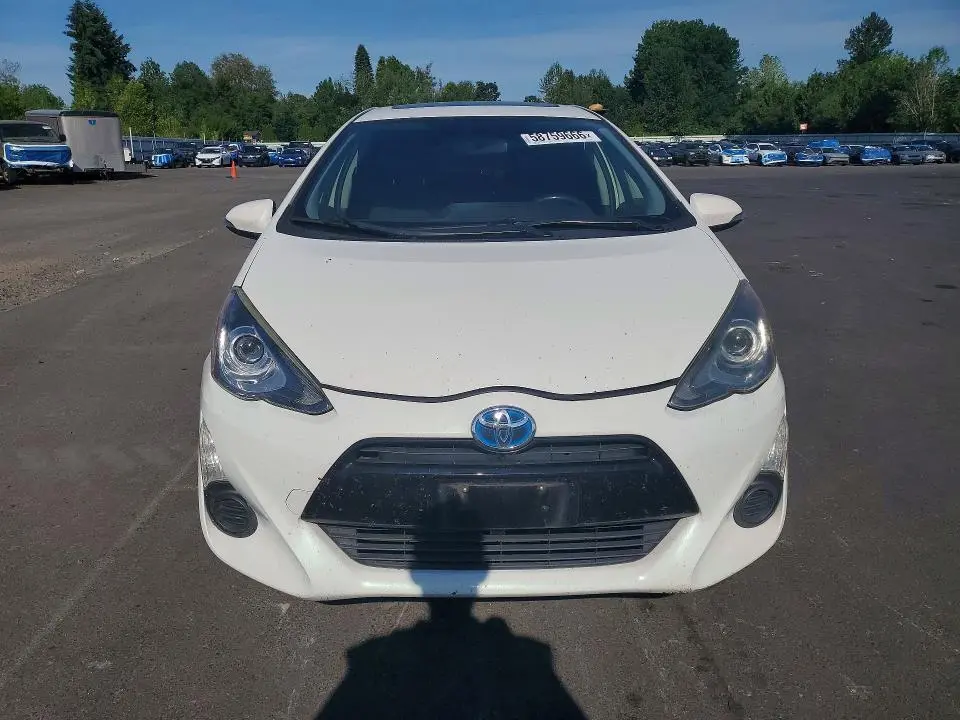 2015 TOYOTA PRIUS C THREE  