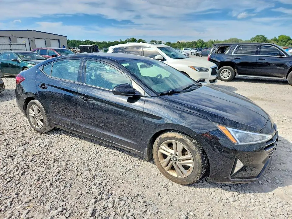 2020 HYUNDAI ELANTRA SEL  
