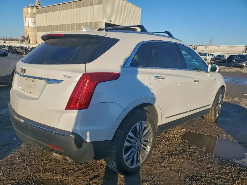 2017 CADILLAC XT5   