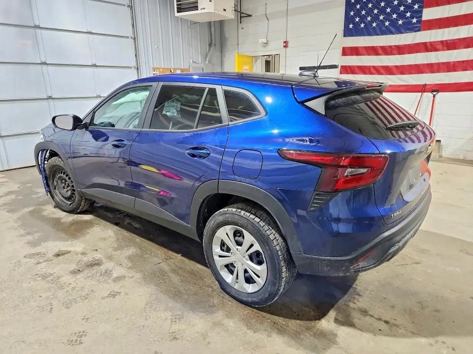 2024 CHEVROLET TRAX LS  