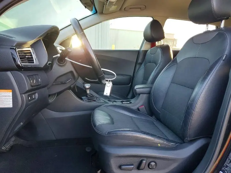 2017 KIA NIRO EX  