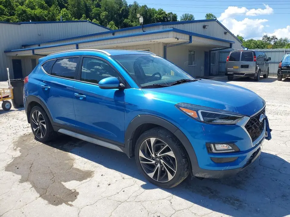 2021 HYUNDAI TUCSON SPORT  