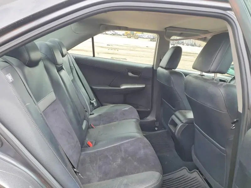 2012 TOYOTA CAMRY SE  
