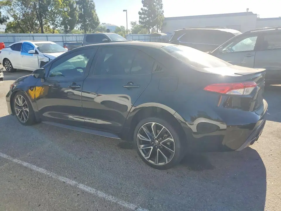 2021 TOYOTA COROLLA SE  