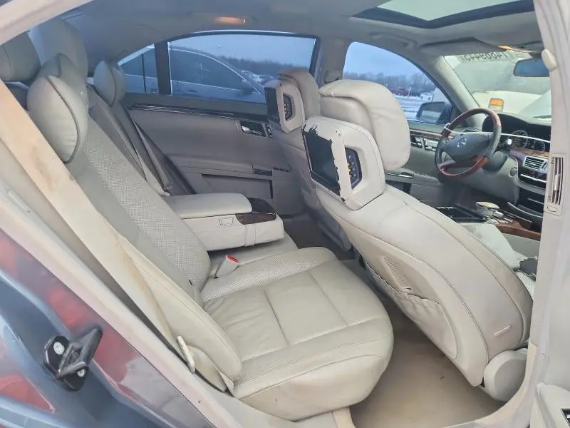 2010 MERCEDES-BENZ S 550  