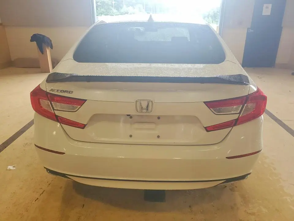 2021 HONDA ACCORD LX  