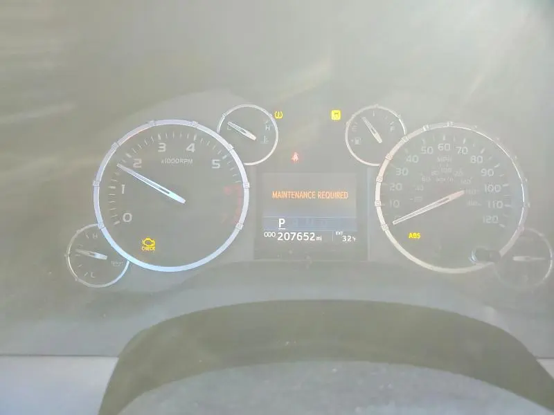 2015 TOYOTA TUNDRA CREWMAX SR5  