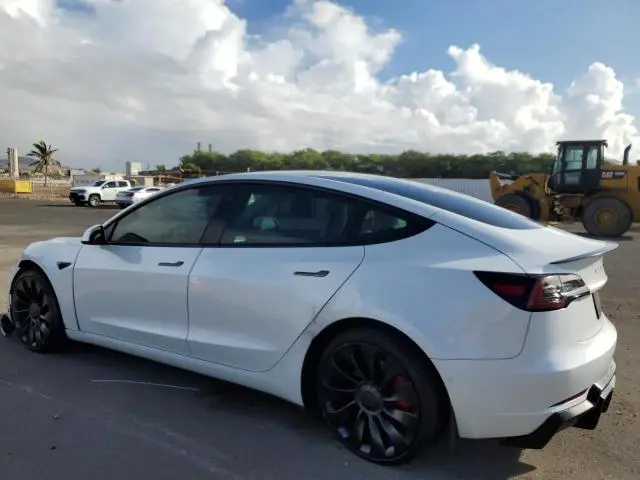 2022 TESLA MODEL 3   